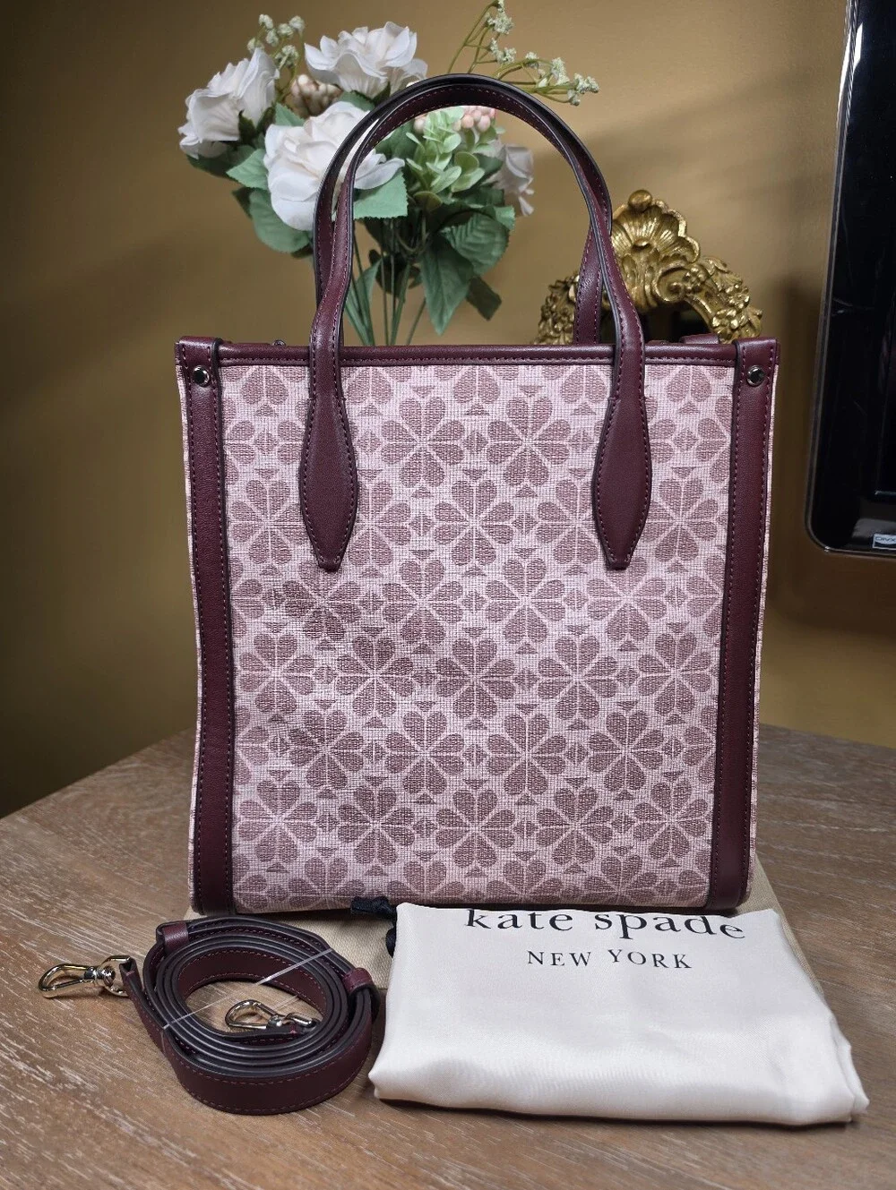 kate spade Floral Rowan North South Tote w/ Dusty NWOT! (retail $228)